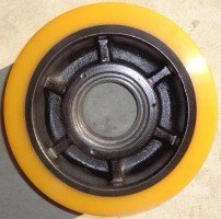 17C精品麻豆一区二区免费胶轮2